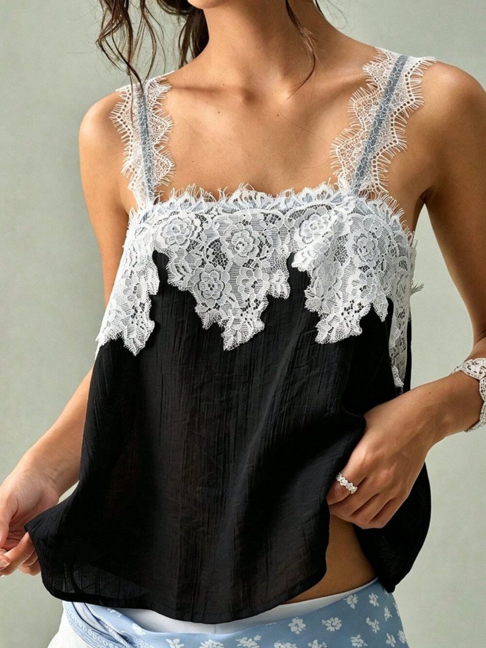 Black Casual Women's Lace Patchwork Textured Crinkled Fabric Sheer Tank Top